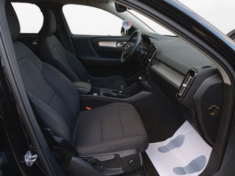 Volvo XC40 1.5 T4 Twin Recharge R-Design Exp Auto