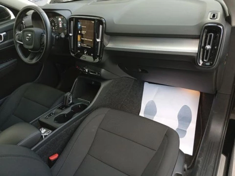 Volvo XC40 1.5 T4 Twin Recharge R-Design Exp Auto
