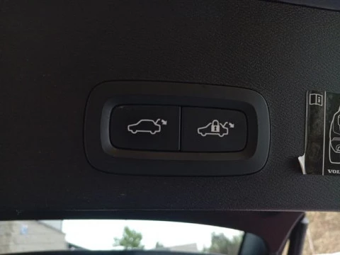 Volvo XC40 1.5 T4 Twin Recharge R-Design Exp Auto