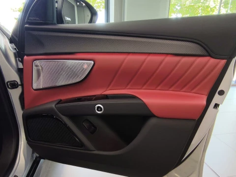 Maserati Grecale Modena