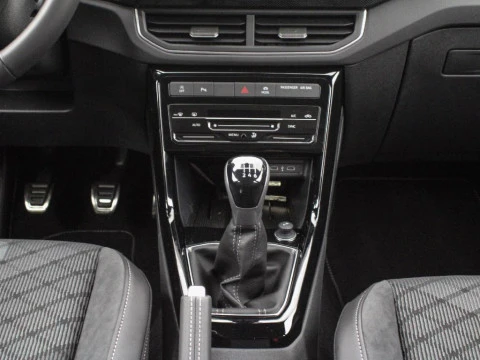 Volkswagen T-Cross 1.0 TSI 85KW R-LINE 115 5P