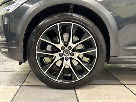 Volvo V90 Cross Country D4 Pro AWD Auto 140 kW (190 CV)