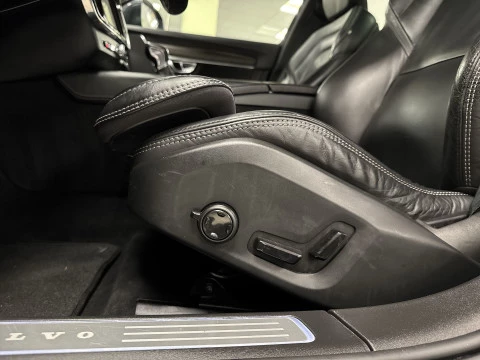 Volvo V90 Cross Country D4 Pro AWD Auto 140 kW (190 CV)