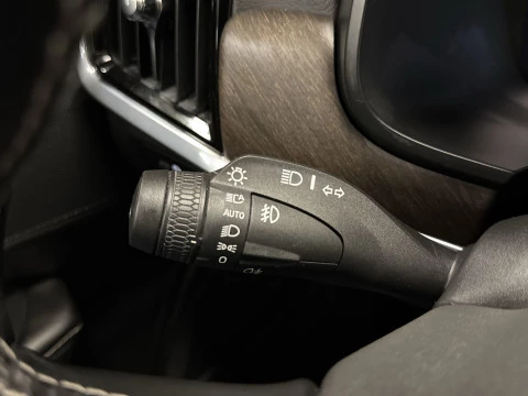 Volvo V90 Cross Country D4 Pro AWD Auto 140 kW (190 CV)