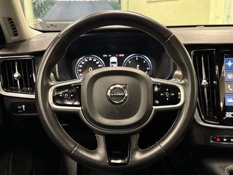 Volvo V90 Cross Country D4 Pro AWD Auto 140 kW (190 CV)
