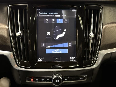 Volvo V90 Cross Country D4 Pro AWD Auto 140 kW (190 CV)