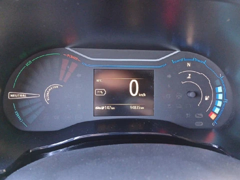 Dacia Spring Comfort Plus Electric 33kW (45CV)