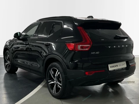 Volvo XC40 XC40 Plus, B3 Mild Hybrid, Gasolina, Dark
