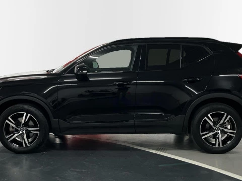 Volvo XC40 XC40 Plus, B3 Mild Hybrid, Gasolina, Dark