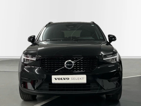 Volvo XC40 XC40 Plus, B3 Mild Hybrid, Gasolina, Dark