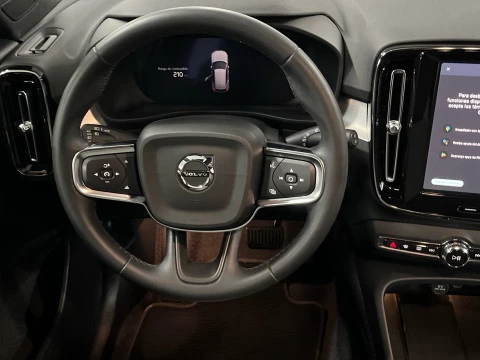 Volvo XC40 XC40 Plus, B3 Mild Hybrid, Gasolina, Dark