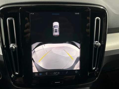 Volvo XC40 XC40 Plus, B3 Mild Hybrid, Gasolina, Dark