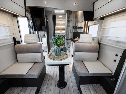 MCLOUIS YEARLING YEARLING 81