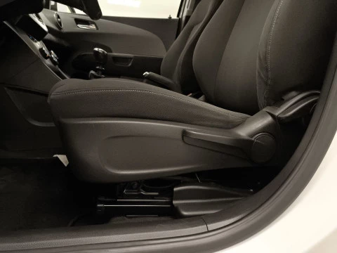 Chevrolet Aveo 1.4 LTZ 74 kW (100 CV)