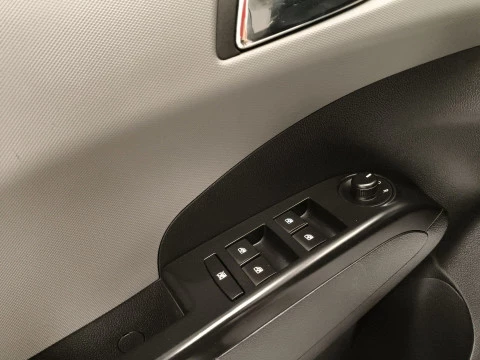 Chevrolet Aveo 1.4 LTZ 74 kW (100 CV)