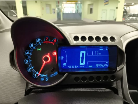 Chevrolet Aveo 1.4 LTZ 74 kW (100 CV)