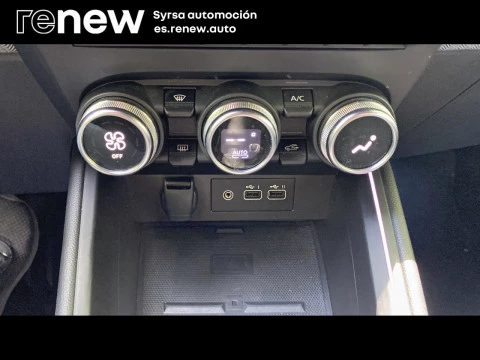 Renault Clio Techno TCe 90 (67kw)