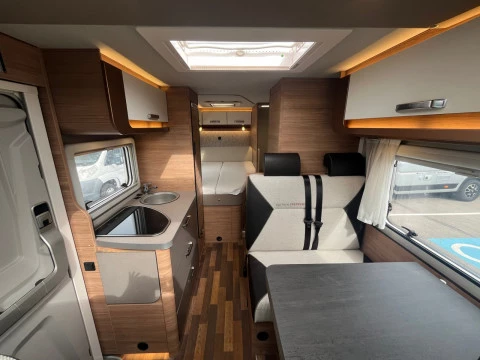 WEINSBERG CARACOMPACT CARACOMPACT EDITION PEPPER