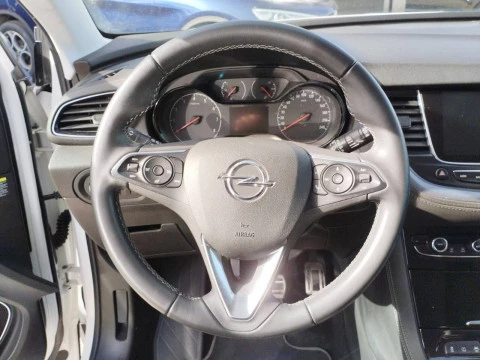 Opel Grandland X 1.2 Turbo Opel 2020