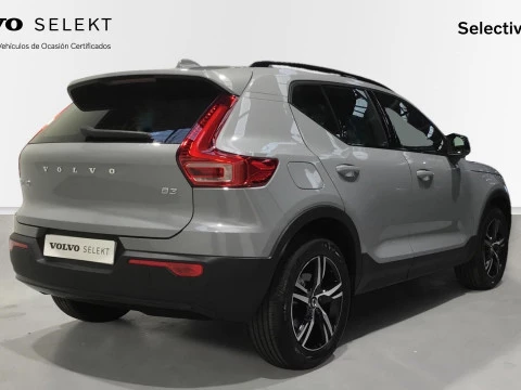 Volvo XC40 XC40 PLUS B3 MILD HYBRID GASOLINA