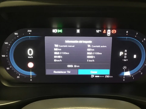 Volvo XC40 XC40 PLUS B3 MILD HYBRID GASOLINA