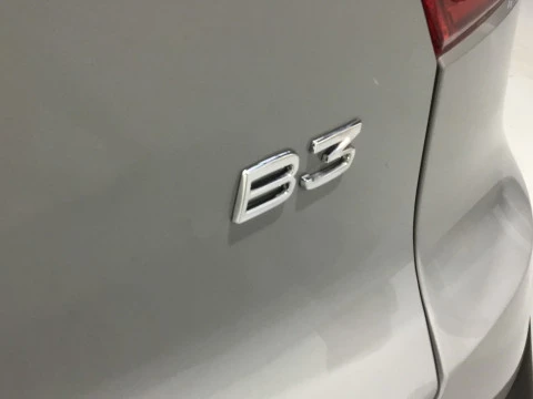 Volvo XC40 XC40 PLUS B3 MILD HYBRID GASOLINA