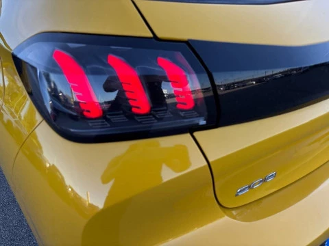 Peugeot 208 BlueHDi 73kW (100CV) Allure Pack