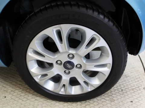 Ford KA 1.2 TITANIUM 3P