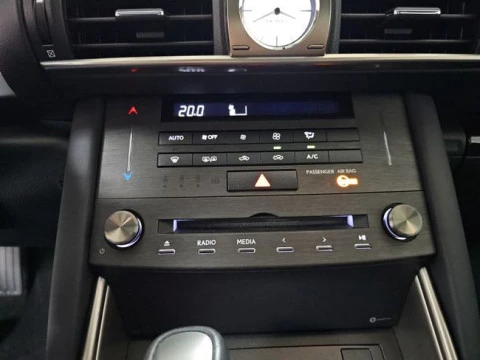 Lexus IS 2.5 300h Business