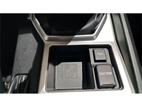 Toyota Land Cruiser 3P VX 2.8D 204 T/M 6v (4x4)