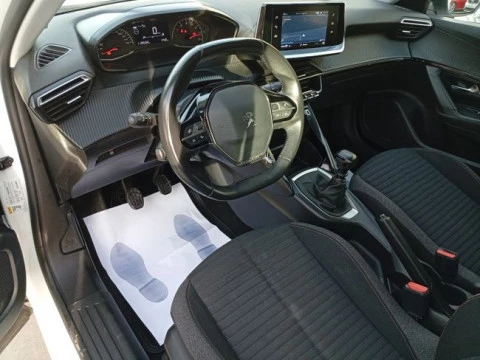 Peugeot 2008 Active BlueHDI 81kW (110CV)