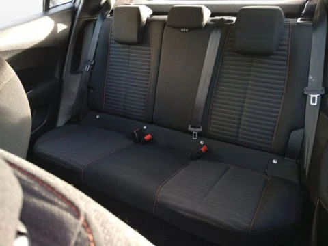 Peugeot 2008 Active BlueHDI 81kW (110CV)