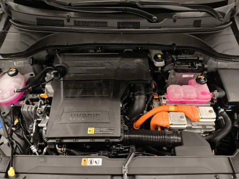 Hyundai Kona 1.6 GDI HEV Tecno 2C DCT 104 kW (141 CV)