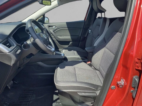 Renault Captur zen fast track E-Tech PHEV 117kW