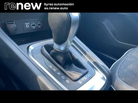 Renault Captur zen fast track E-Tech PHEV 117kW