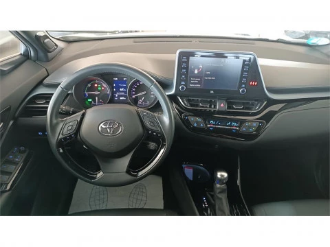 Toyota C-HR 5P Advance 180H e-CVT