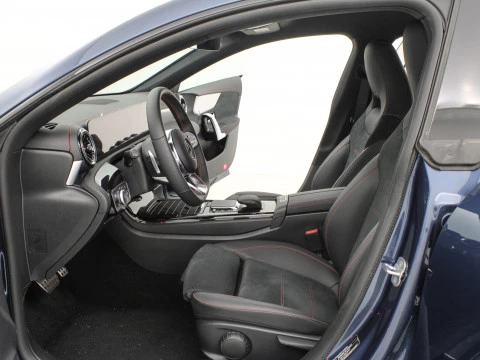 Mercedes-Benz CLA CLA 180