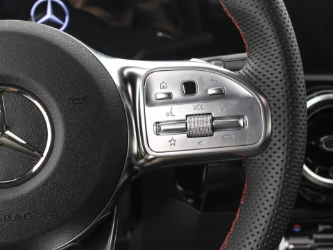 Mercedes-Benz CLA CLA 180