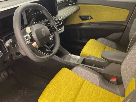 Renault R5 E-Tech RENAULT R5 Iconic cinq autonomia confort 110 kW