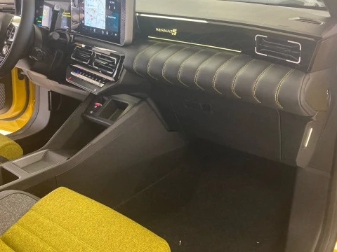 Renault R5 E-Tech RENAULT R5 Iconic cinq autonomia confort 110 kW