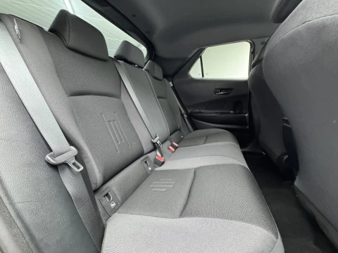 Toyota C-HR Advance Hybrid 140
