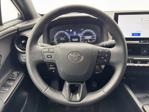 Toyota C-HR Advance Hybrid 140