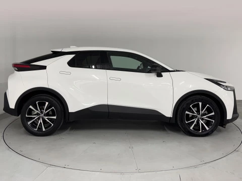 Toyota C-HR Advance Hybrid 140