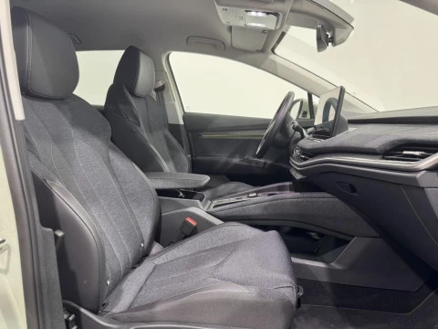 Skoda Elroq 60 63 kWh 150 kW (204 CV)