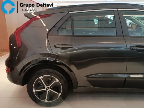 Kia Niro 1.6 GDi HEV 95kW (129CV) Drive