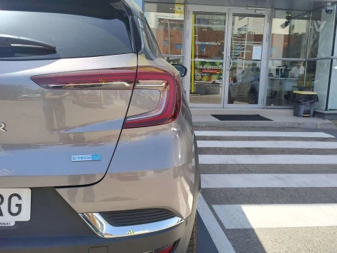 Renault Captur  E-TECH Hibrido Enchufable Initiale Paris 117kW