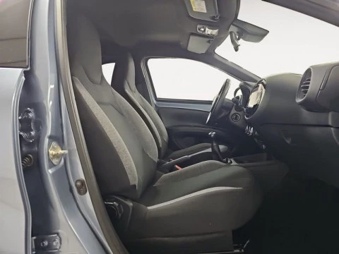 Toyota Aygo X Cross 1.0 VVT-I 72CV Play