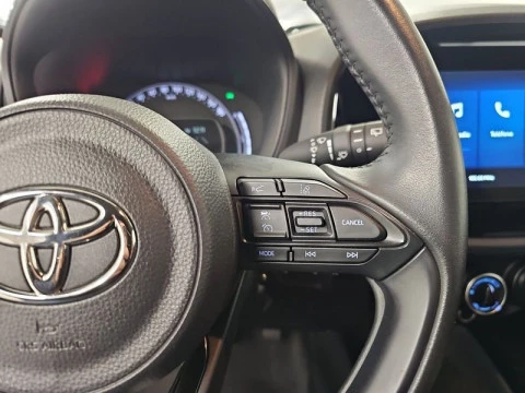 Toyota Aygo X Cross 1.0 VVT-I 72CV Play