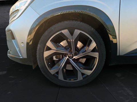 Renault Austral 1.2 E-TECH HIBRIDO ICONIC ESPRIT ALPINE 146KW 5P