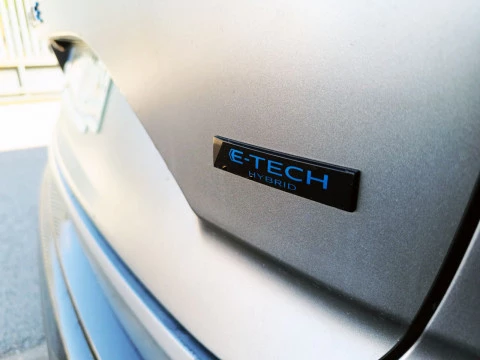 Renault Austral 1.2 E-TECH HIBRIDO ICONIC ESPRIT ALPINE 146KW 5P